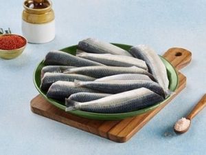 Premium Sardine / Mathi (Small) - Whole Cleaned (670g to 700g Pack)