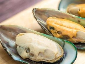 Green mussels fresh (per kg)  Origin Pakistan